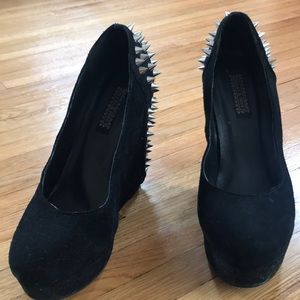 Edgy spiked black suede wedges size 8.5